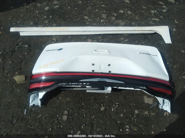 2021 Chrysler Pacifica Hybrid, VIN: 2C4RC1R77MR548609