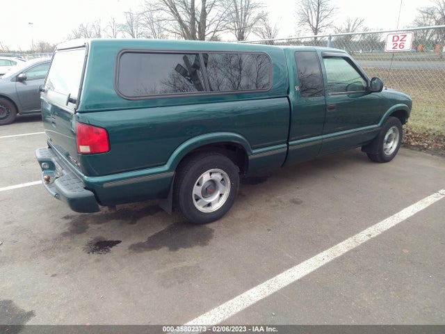 1998 GMC SONOMA SLS VIN: 1GTCS1943W8533649