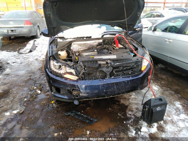 2016 Volkswagen Tiguan, VIN: WVGBV7AX9GW573528