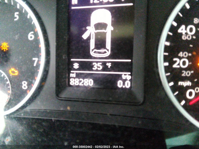 2016 Volkswagen Tiguan, VIN: WVGBV7AX9GW573528