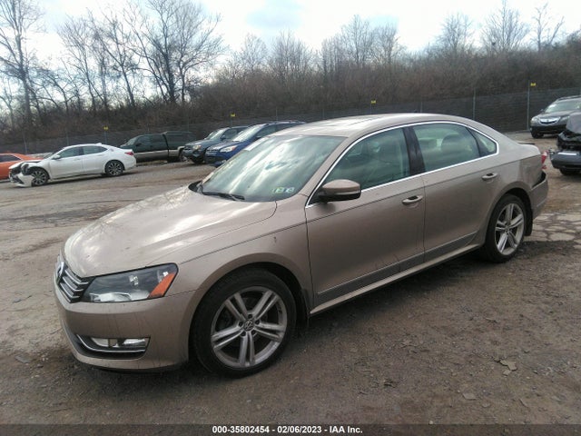 1VWCT7A34FC055903 Volkswagen Passat 1.8t Sel Premium