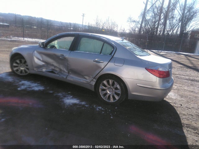 2009 HYUNDAI GENESIS VIN: KMHGC46E29U043689