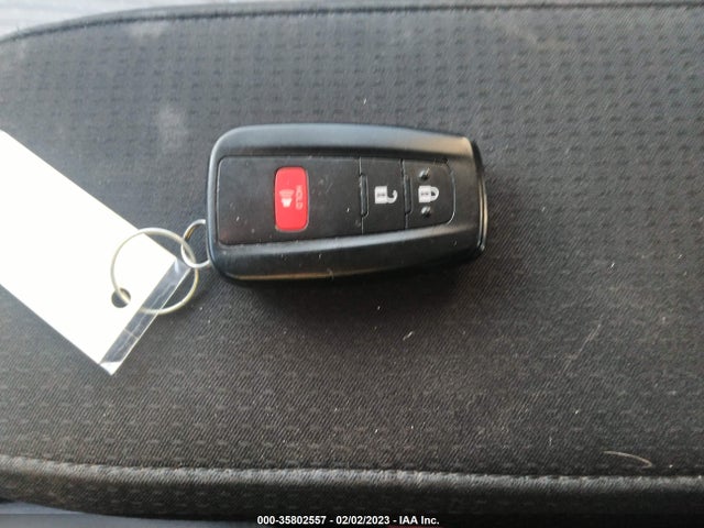 2018 Toyota Prius, VIN: JTDKARFU4J3547907
