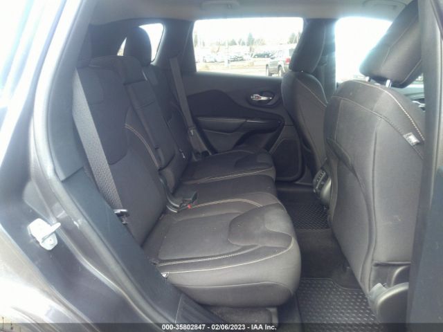 1C4PJMCS8FW523577 Jeep Cherokee Latitude