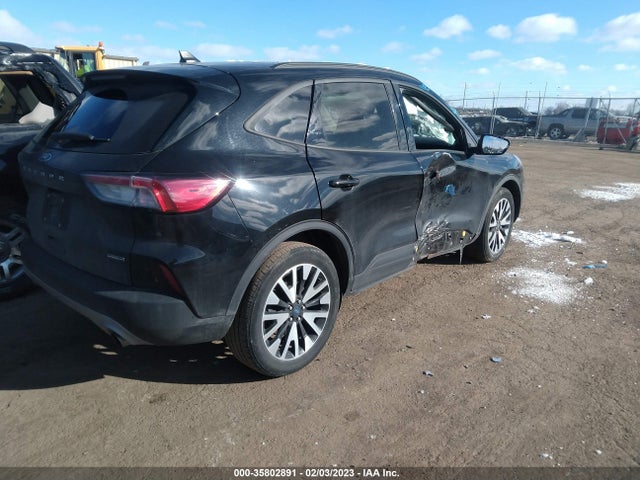 2020 Ford Escape, VIN: 1FMCU9BZ8LUB63425