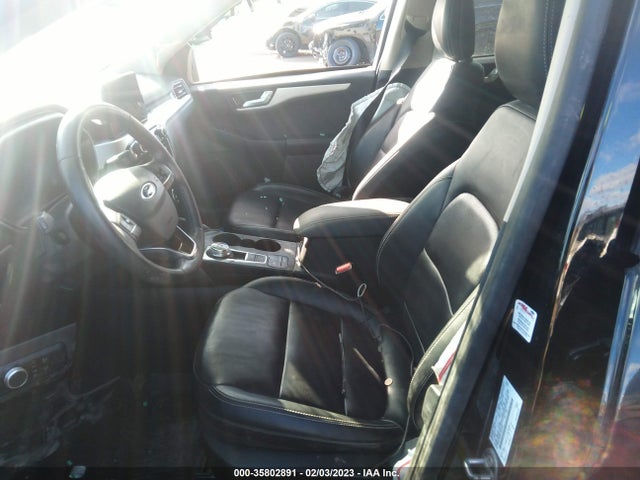2020 Ford Escape, VIN: 1FMCU9BZ8LUB63425