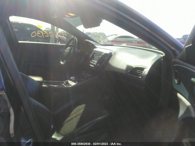 2016 Chrysler 200, VIN: 1C3CCCBBXGN173546