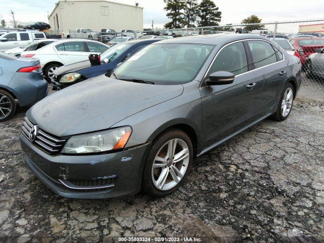 1VWBT7A35EC040692 Volkswagen Passat Se W/sunroof