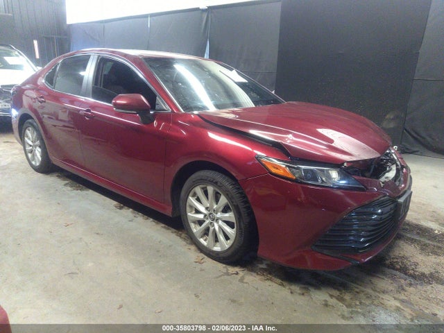 Toyota CAMRY LE 2018 4T1B11HK8JU651674 zdjęcie główne