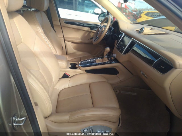 2015 Porsche Macan, VIN: WP1AB2A52FLB43977