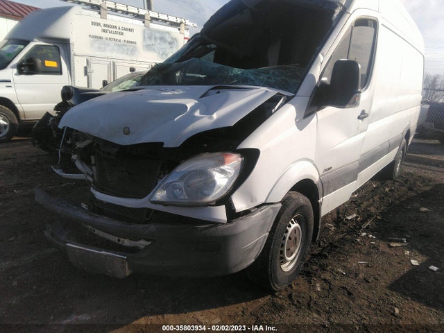 2013 MERCEDES-BENZ SPRINTER CARGO VANS VIN: WD3PE8CC2D5742892