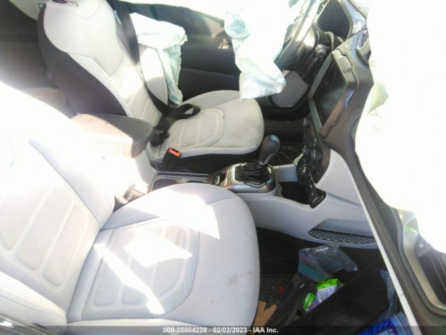 ZACNJDB19NPN62929 Jeep Renegade Latitude
