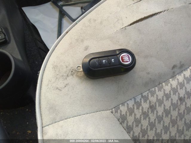3C3CFFKR8HT558028 Fiat 500 POP