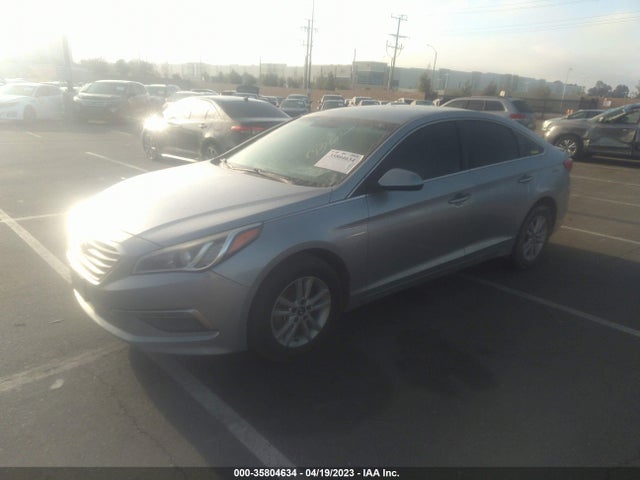 2015 HYUNDAI SONATA 2.4L SE VIN: 5NPE24AF3FH069240