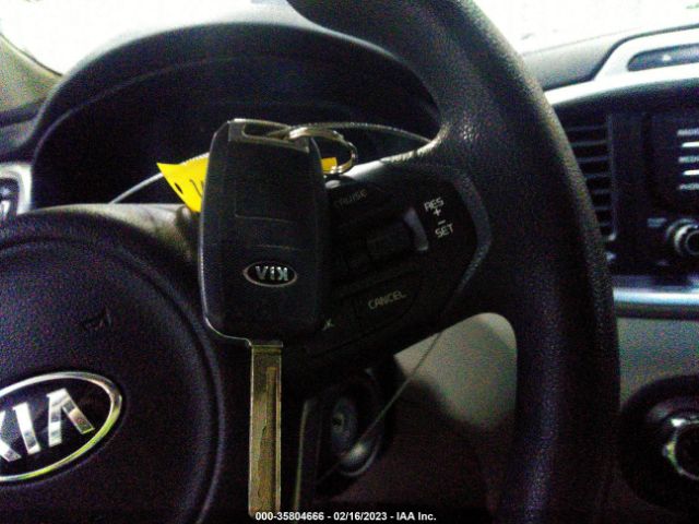 5XYPG4A31HG276770 KIA SORENTO LX