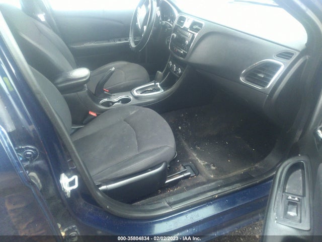 1C3CCBAB5EN210026 Chrysler 200 LX