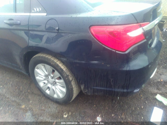 1C3CCBAB5EN210026 Chrysler 200 LX