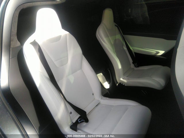 2017 Tesla Model X, VIN: 5YJXCBE46HF063744
