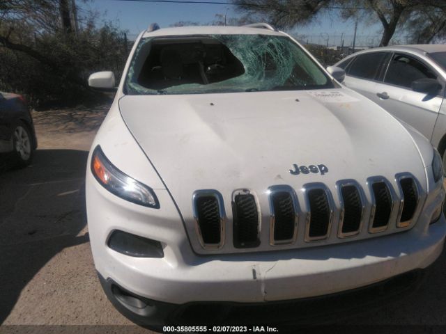 1C4PJLCB1GW195656 Jeep Cherokee Latitude