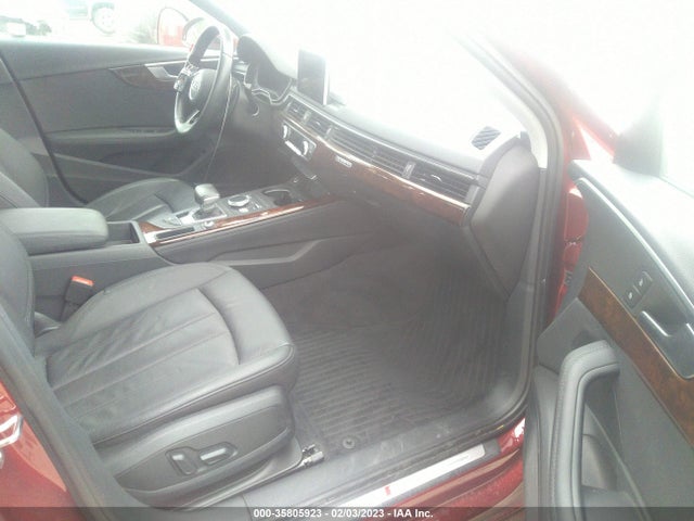 2019 Audi A4, VIN: WAUENAF42KN005419