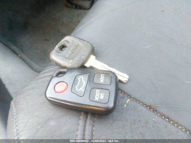 YV1NC56DXXJ001515 Volvo C70