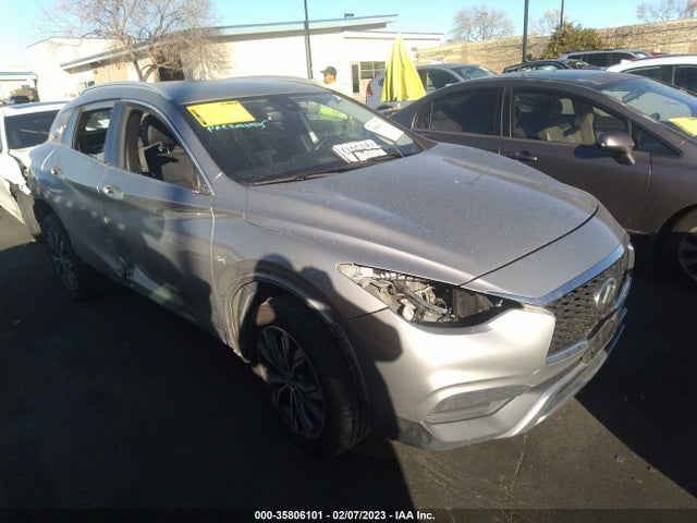 2017 Infiniti QX30, VIN: SJKCH5CR8HA038432