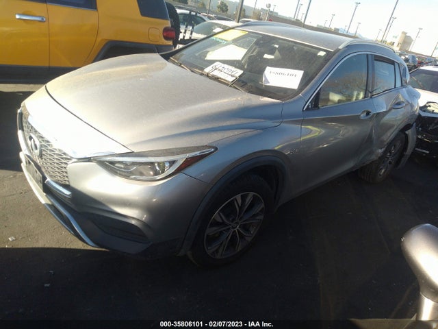 2017 Infiniti QX30, VIN: SJKCH5CR8HA038432