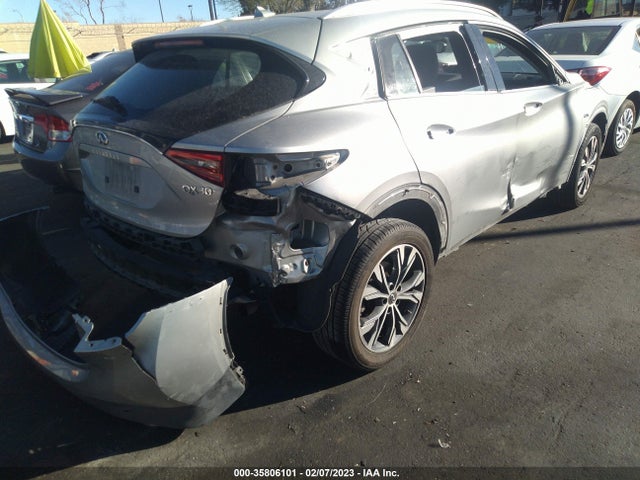 2017 Infiniti QX30, VIN: SJKCH5CR8HA038432