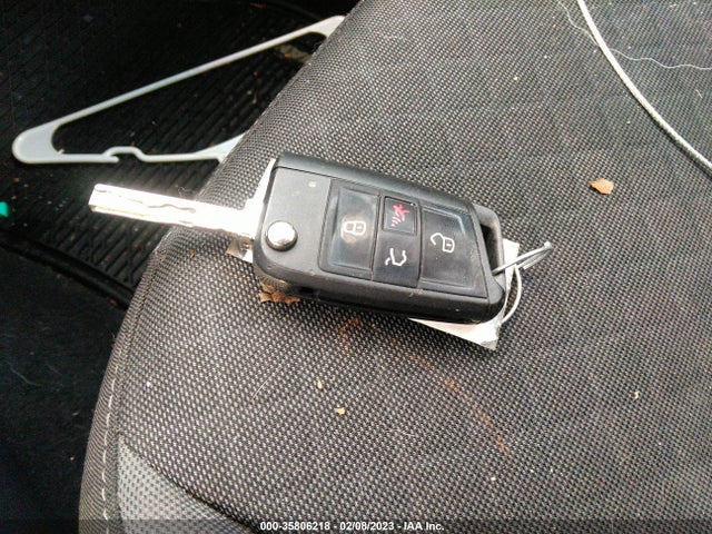 3VV0B7AX9KM110190 Volkswagen TIGUAN S