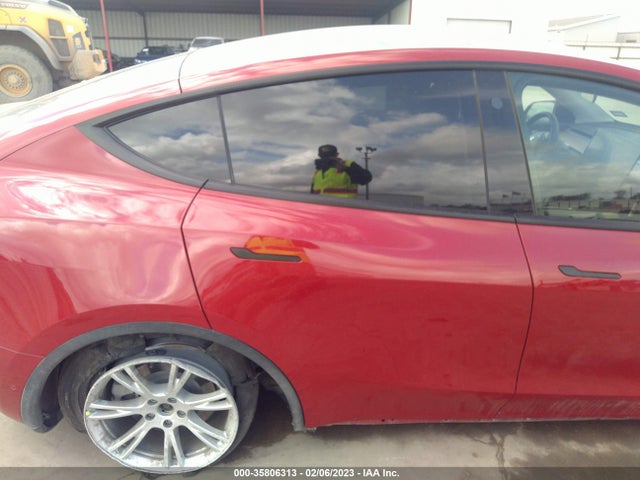 7SAYGAEE1NF338091 Tesla Model Y Long Range
