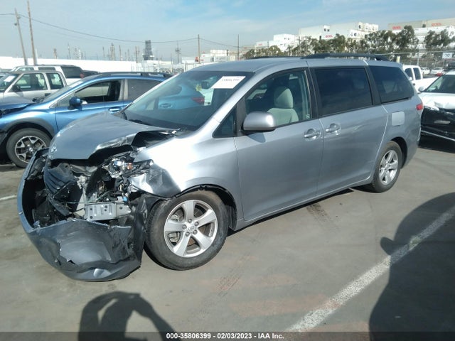 Toyota SIENNA LE 2014 5TDKK3DC7ES505983 Image 2