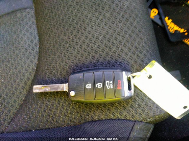 5XXGT4L38GG114632 KIA Optima Lx