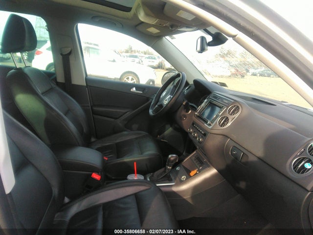WVGBV7AX5GW616018 Volkswagen Tiguan Sel