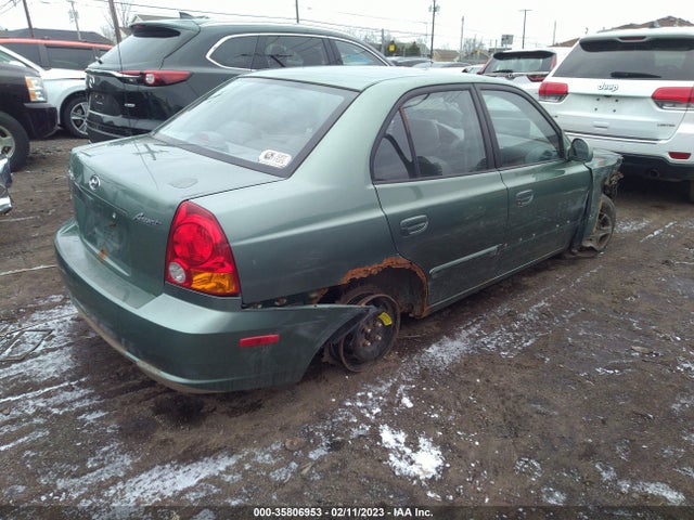 2005 HYUNDAI ACCENT GLS VIN: KMHCG45C35U609324