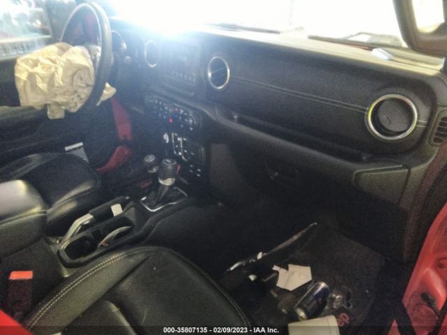 1C4HJXEN1JW324456 Jeep Wrangler Unlimited Sahara