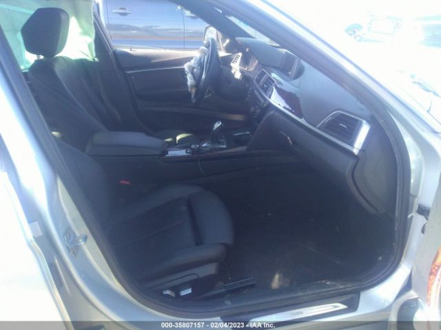 WBA8B9G3XHNU55127 BMW 3 Series 330i