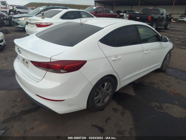 2018 HYUNDAI ELANTRA SEL VIN: 5NPD84LF0JH326094