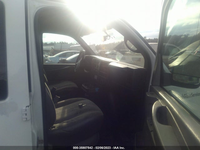 Chevrolet EXPRESS CARGO VAN 2015 1GCZGTCG9F1116376 Image 6