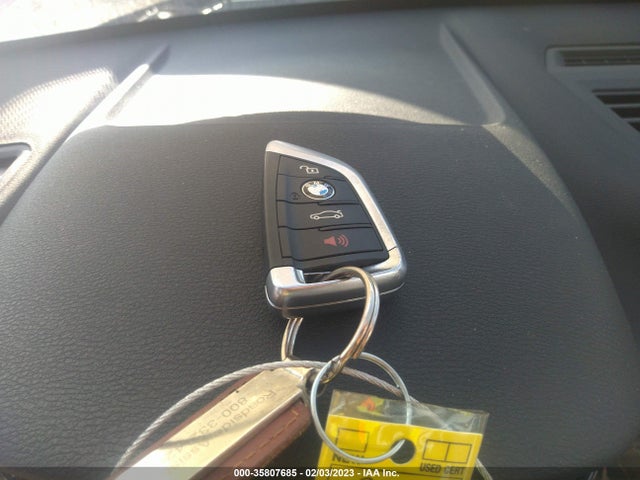 2016 BMW X1, VIN: WBXHT3Z32G4A48889