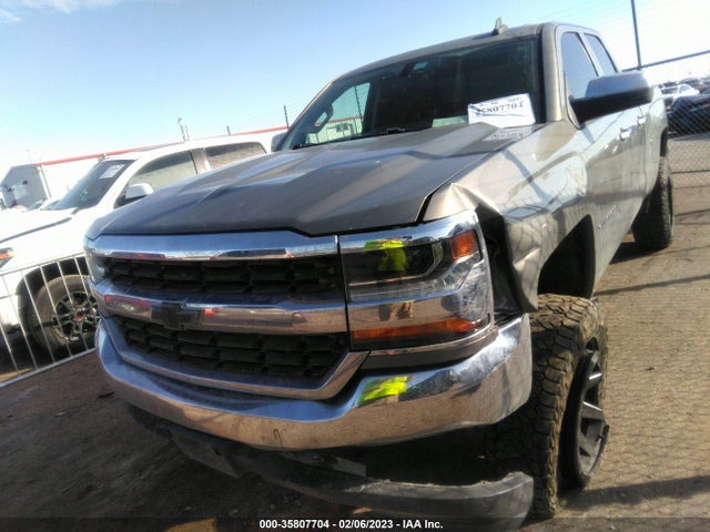 Chevrolet Silverado 1500 Ls 2017 1GCVKNEC2HZ184557 Image 2