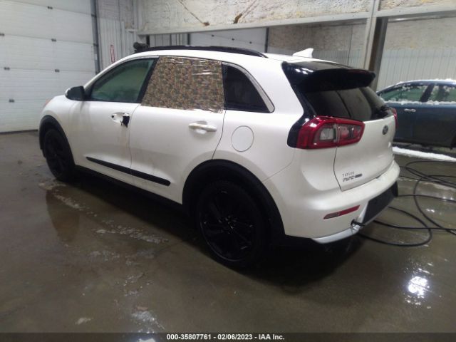 KNDCC3LC1K5250882 KIA Niro S Touring