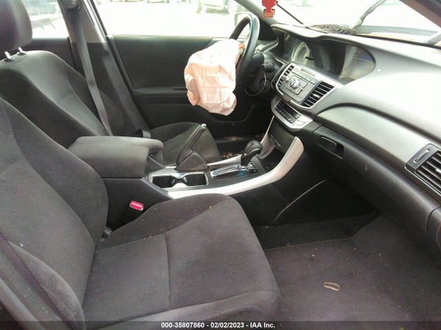 2013 HONDA ACCORD SDN LX VIN: 1HGCR2F34DA235972