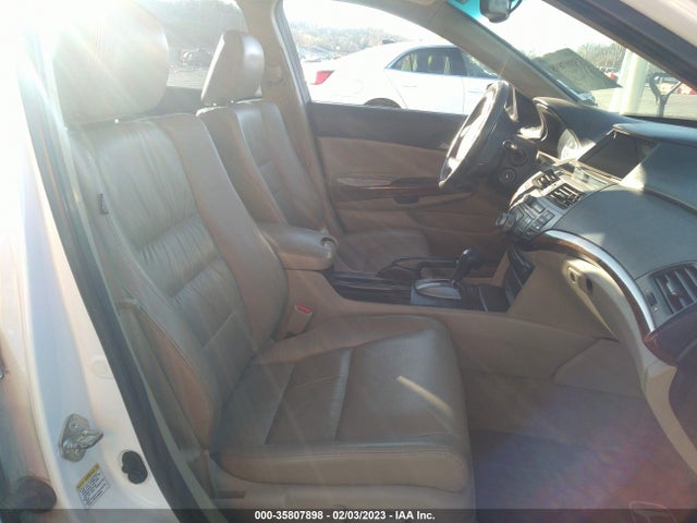 2011 HONDA ACCORD SDN EX-L VIN: 1HGCP2F85BA077169