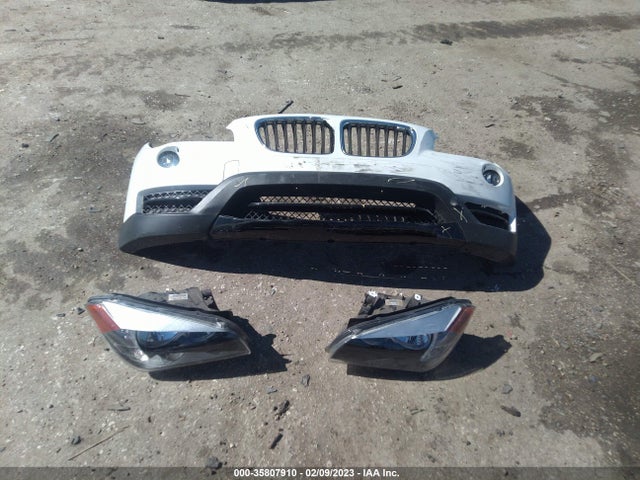 2014 BMW X1, VIN: WBAVL1C55EVY19278