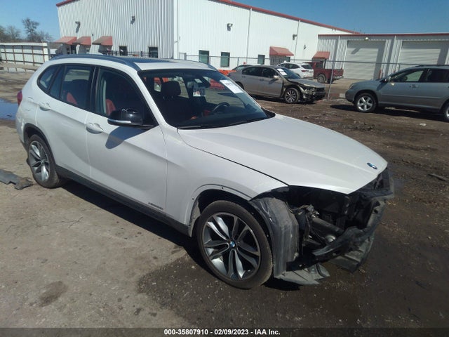 2014 BMW X1, VIN: WBAVL1C55EVY19278