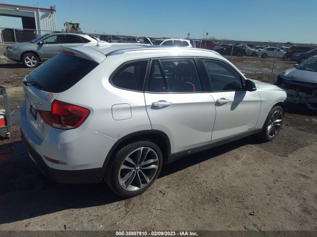 2014 BMW X1, VIN: WBAVL1C55EVY19278