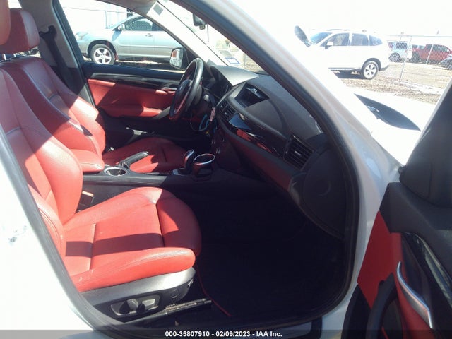 2014 BMW X1, VIN: WBAVL1C55EVY19278