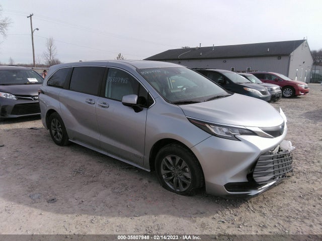 2021 Toyota Sienna, VIN: 5TDKRKEC4MS001829