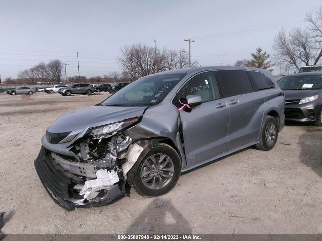 2021 Toyota Sienna, VIN: 5TDKRKEC4MS001829