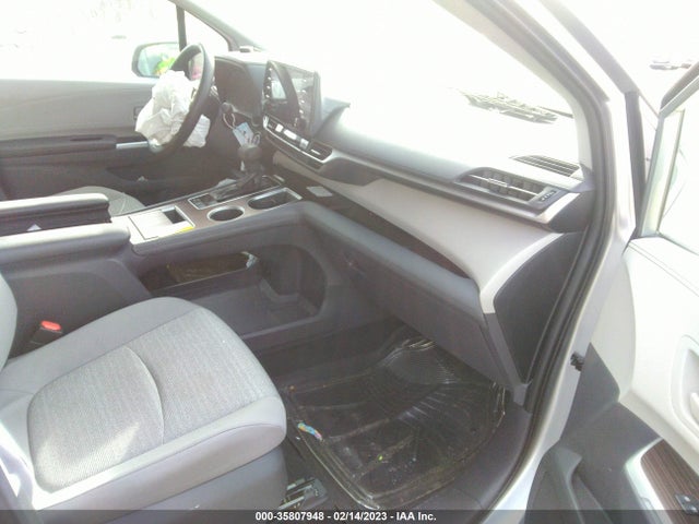 2021 Toyota Sienna, VIN: 5TDKRKEC4MS001829